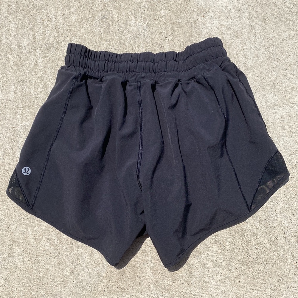 Lululemon Hotty Hot Shorts, Size 2 tall